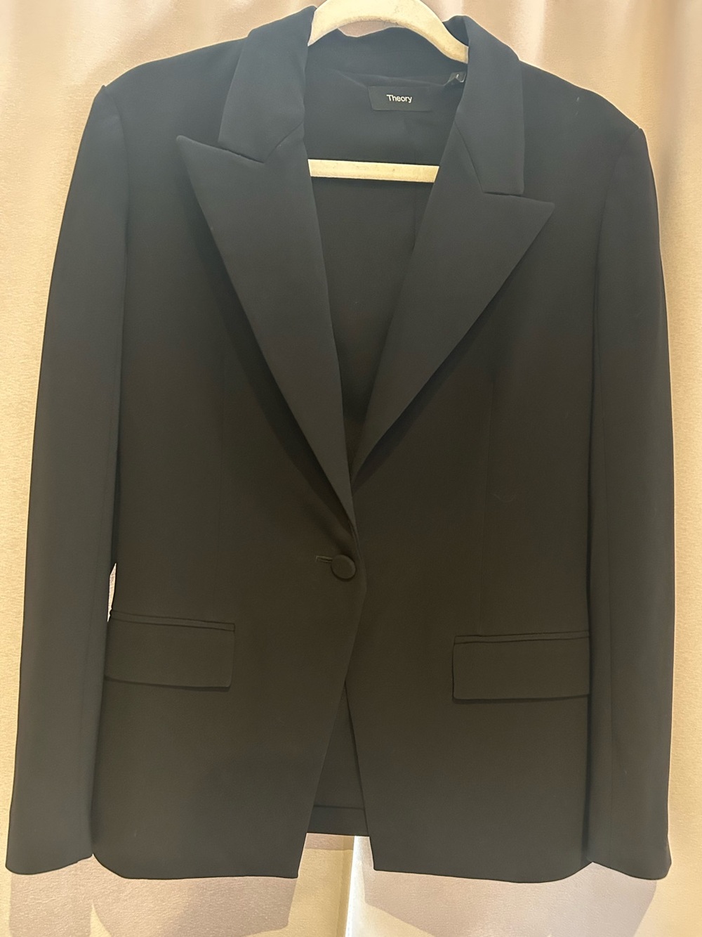 Theory Angled Blazer in Admiral Crepe Black – Size 6